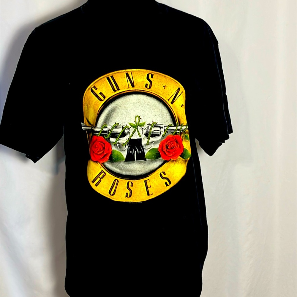 Hanes Unisex Vintage Guns and Roses Tee 100% preshrunk cotton M